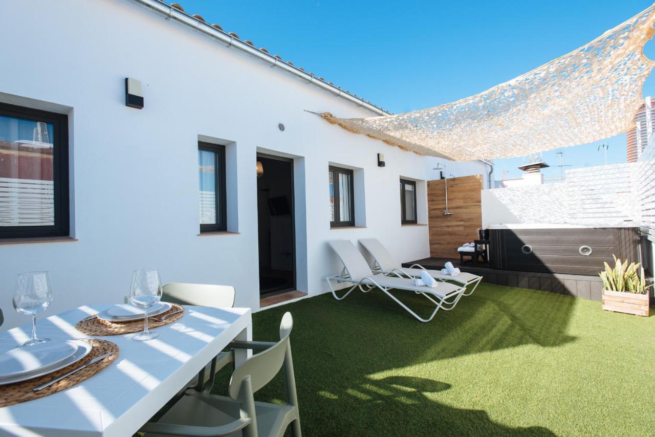 Lola De Triana Apartments Seville Exterior photo
