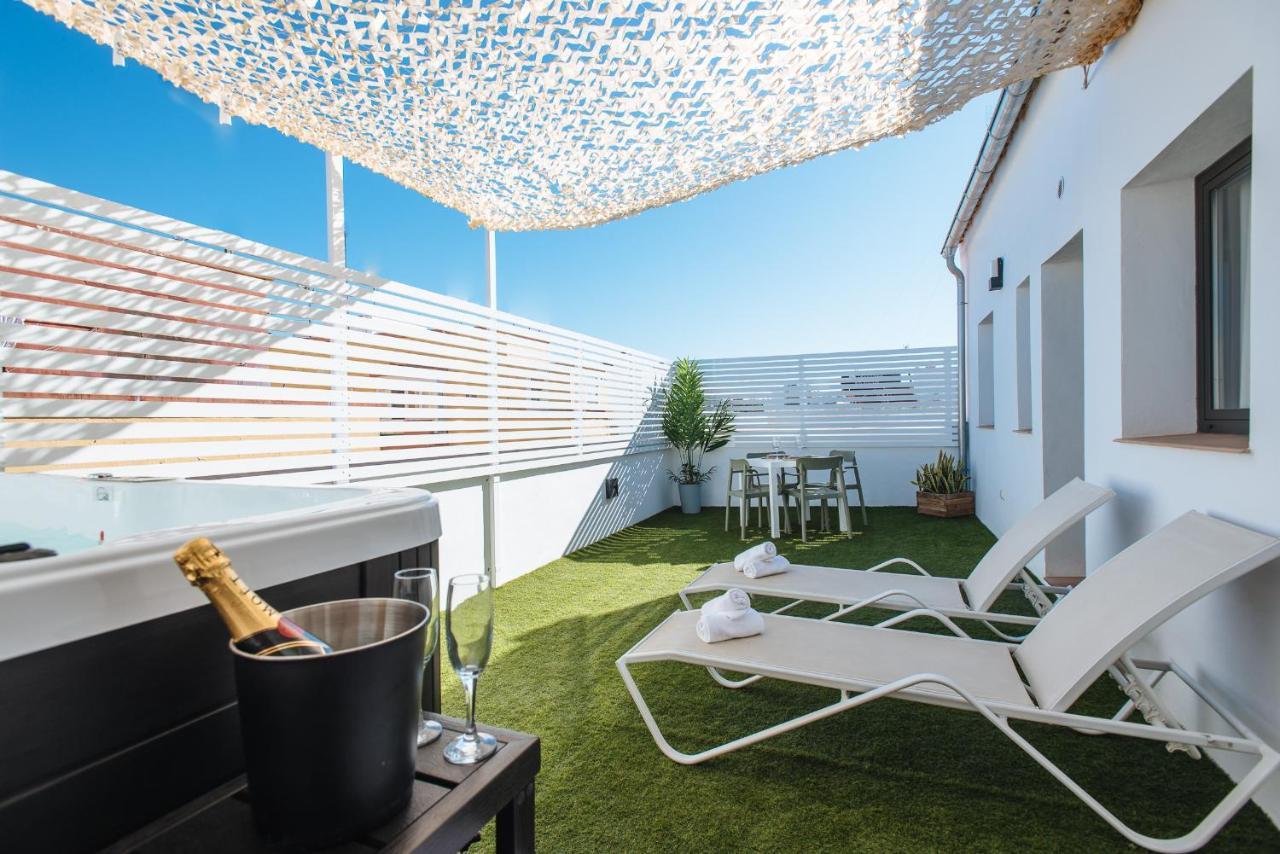 Lola De Triana Apartments Seville Exterior photo