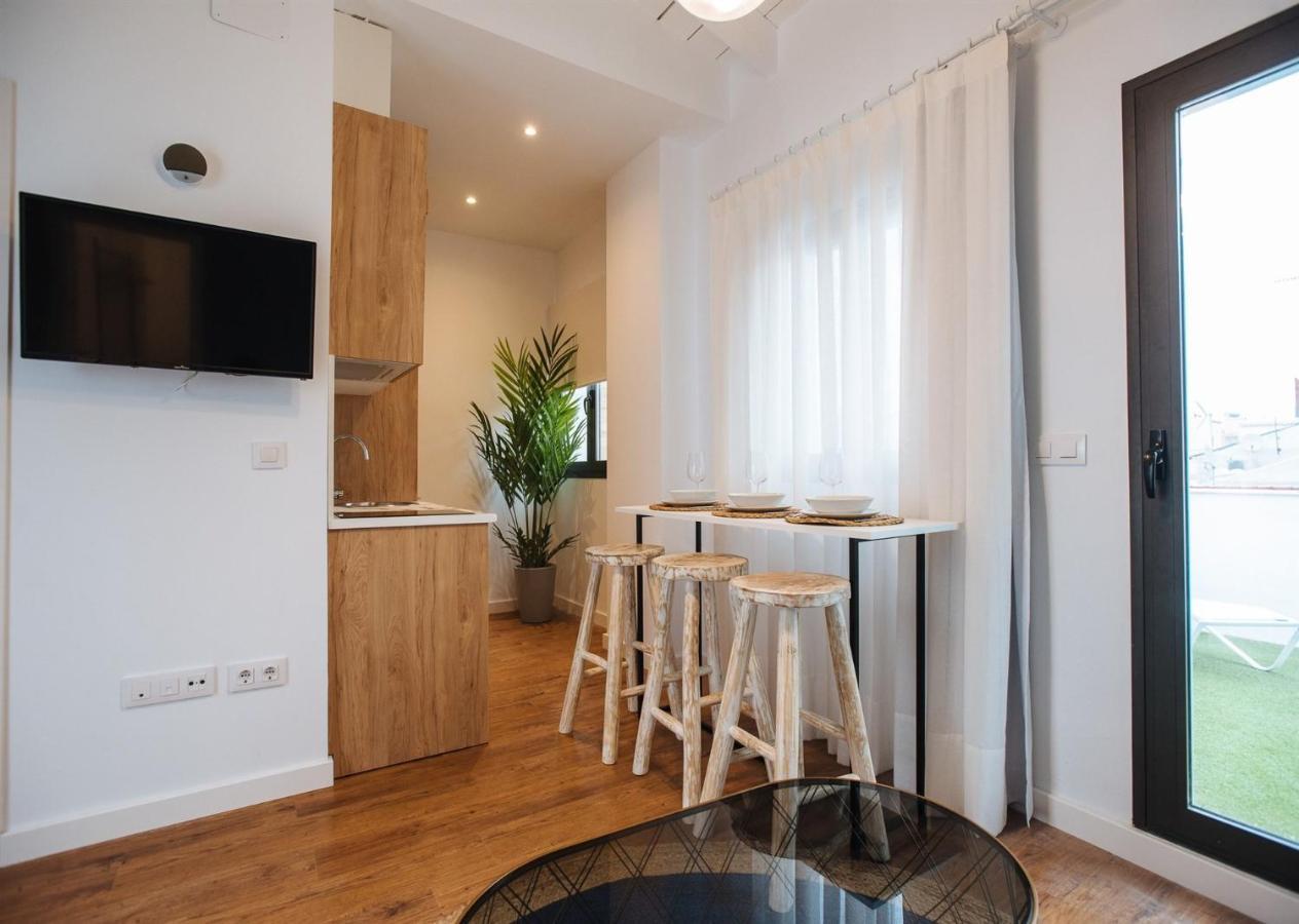 Lola De Triana Apartments Seville Exterior photo