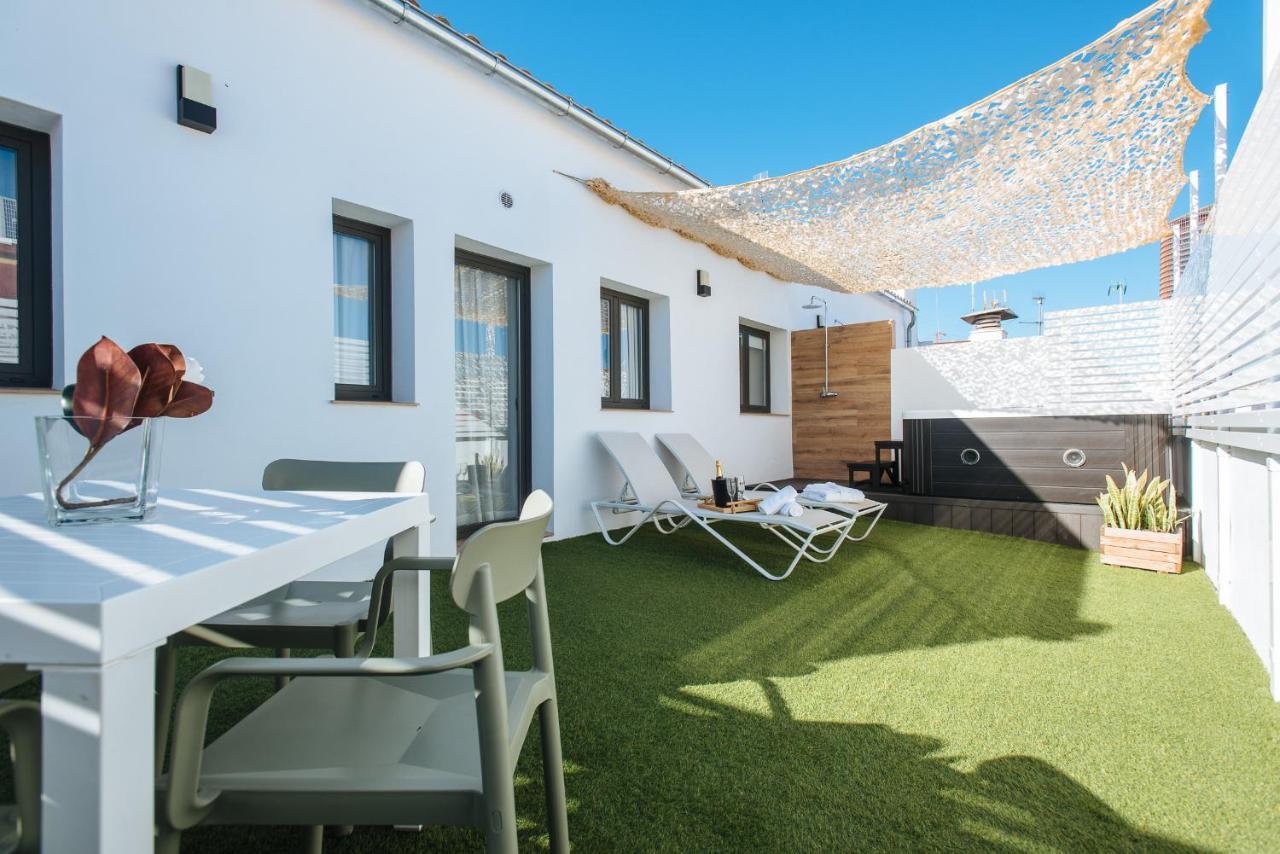 Lola De Triana Apartments Seville Exterior photo